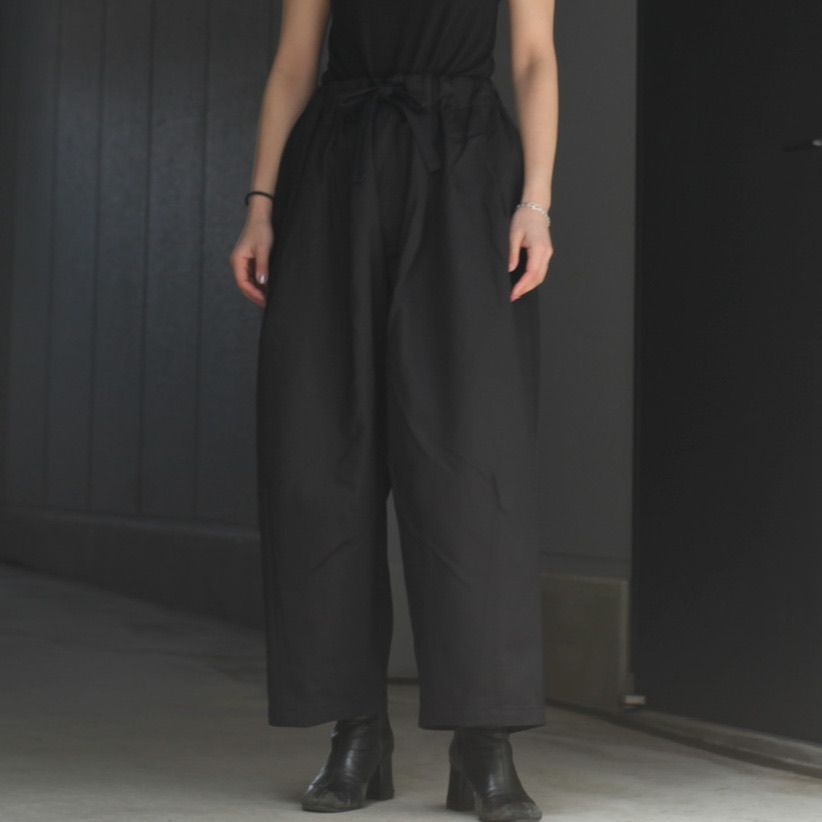is-ness BALLOON EZ PANTS BLACK Mサイズ is-ness Balloon EZ Pants - Black | Wallace Mercantile Shop