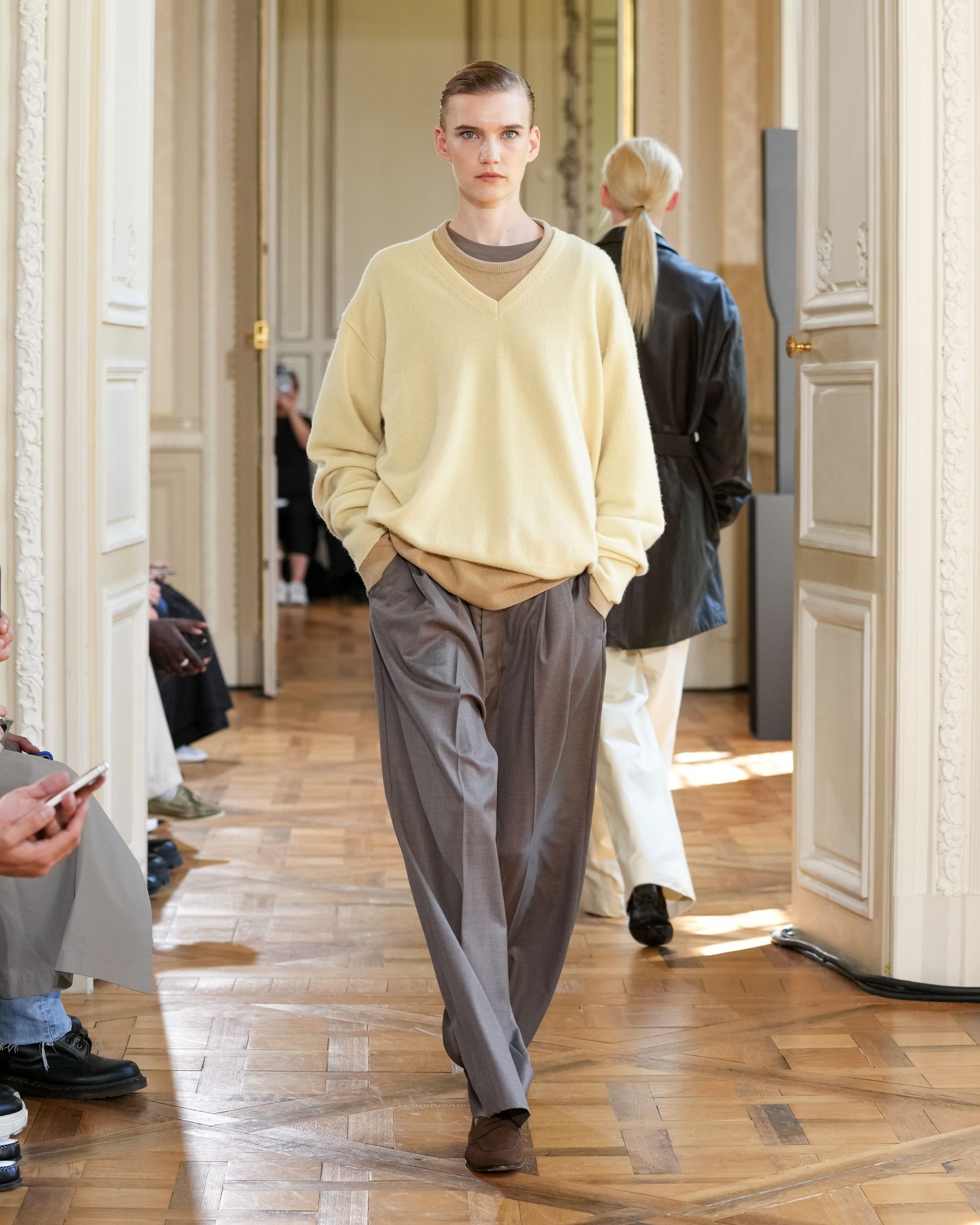 ssstein - 【残り一点】Pure Cashmere Knit V Neck LS | ACRMTSM