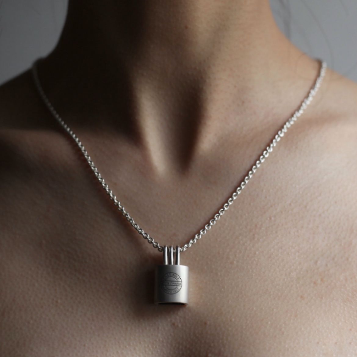 【お取り寄せ注文可能】Engrave Lampshade Pendant_L