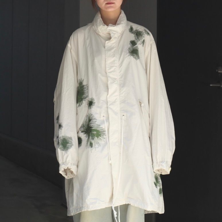 【残り一点】Embroidery Snow Parka