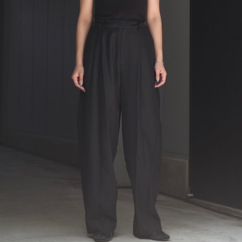 【残りわずか】Wool/Silk Wide Easy Trousers