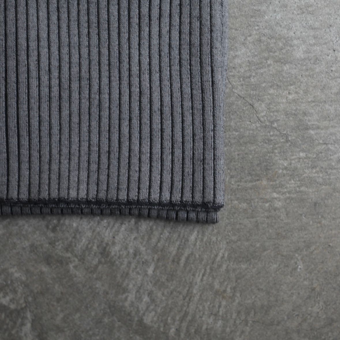 【残り一点】Articulated Knitted Scarf