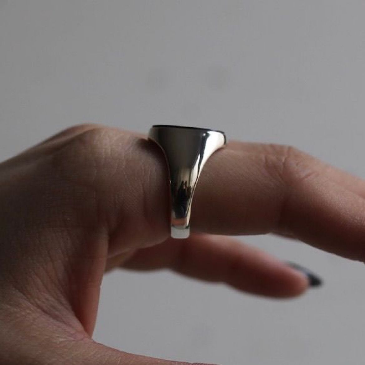 【残り一点】Signet Oval Ring XL(ONYX)