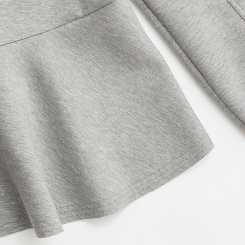 【残り一点】ペプラムフーディパーカー