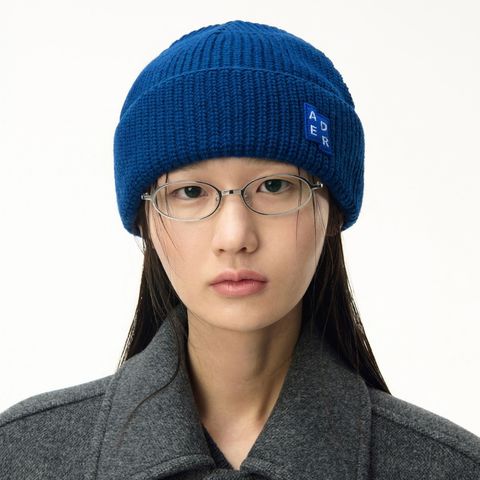 【再販売通知受付可能】Sig; BL Tag Beanie 01