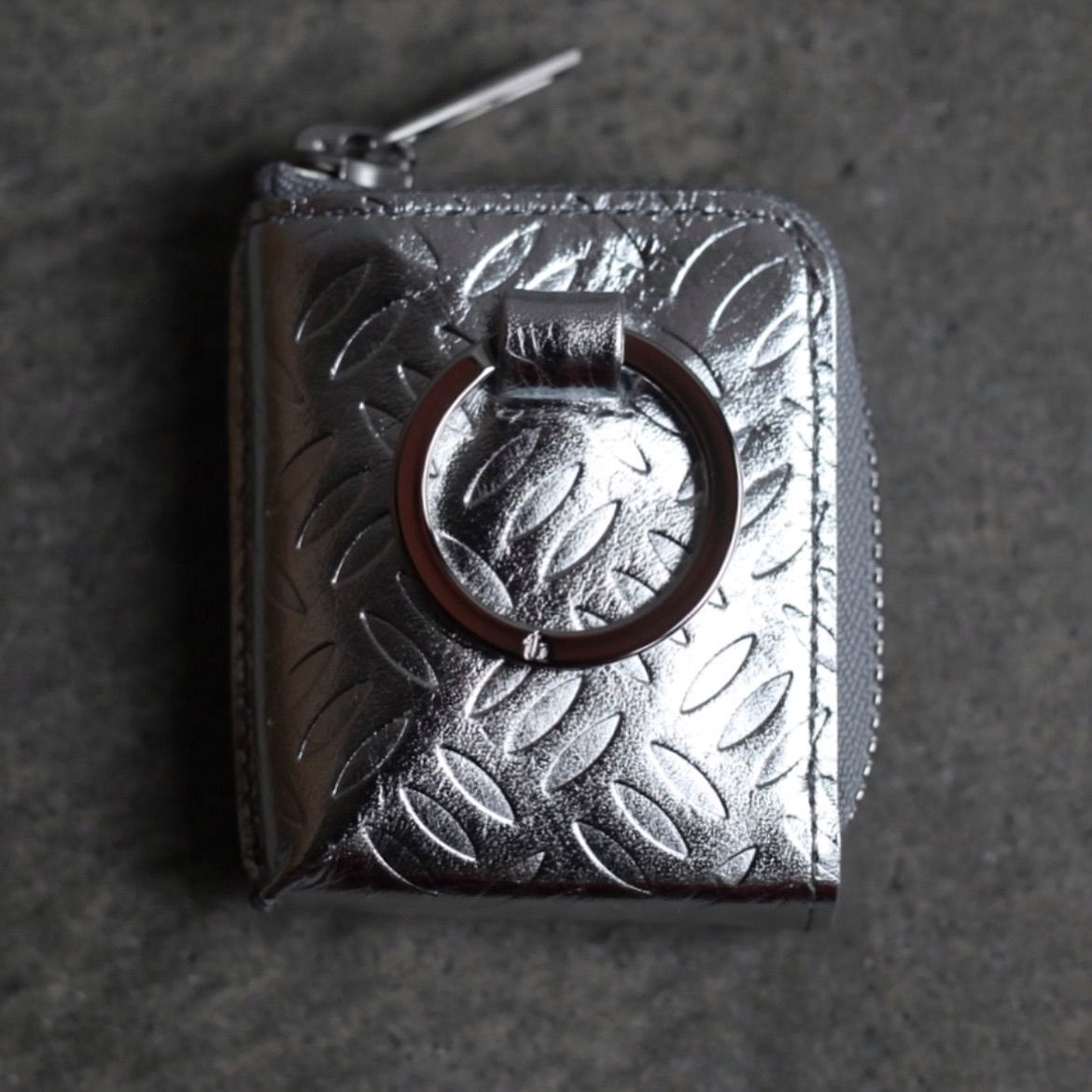 【残り一点】Embossed Airpods / Key Case
