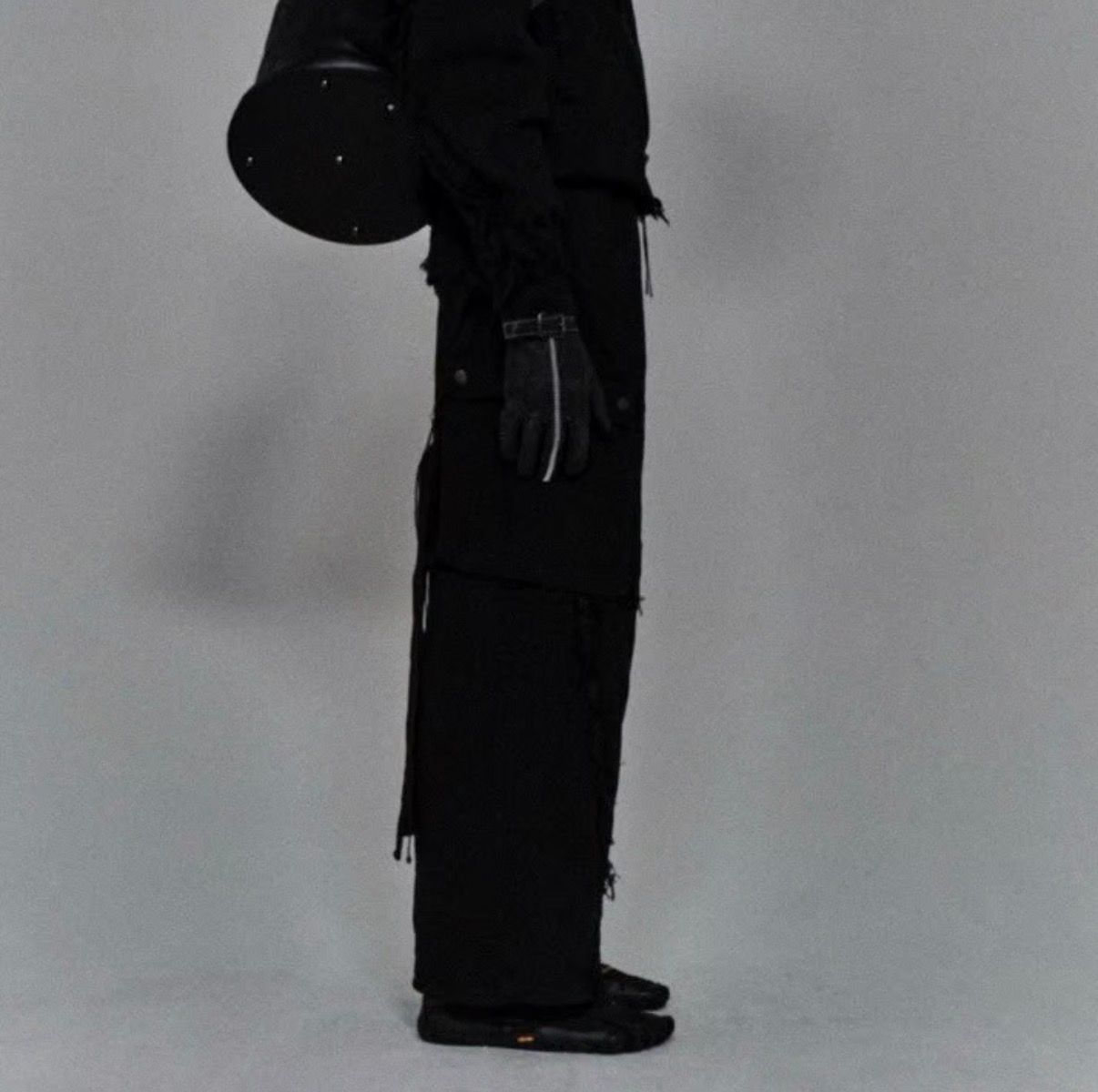【残りわずか】Slash Seam Twist Cargo Jeans(AFTER BLACK)