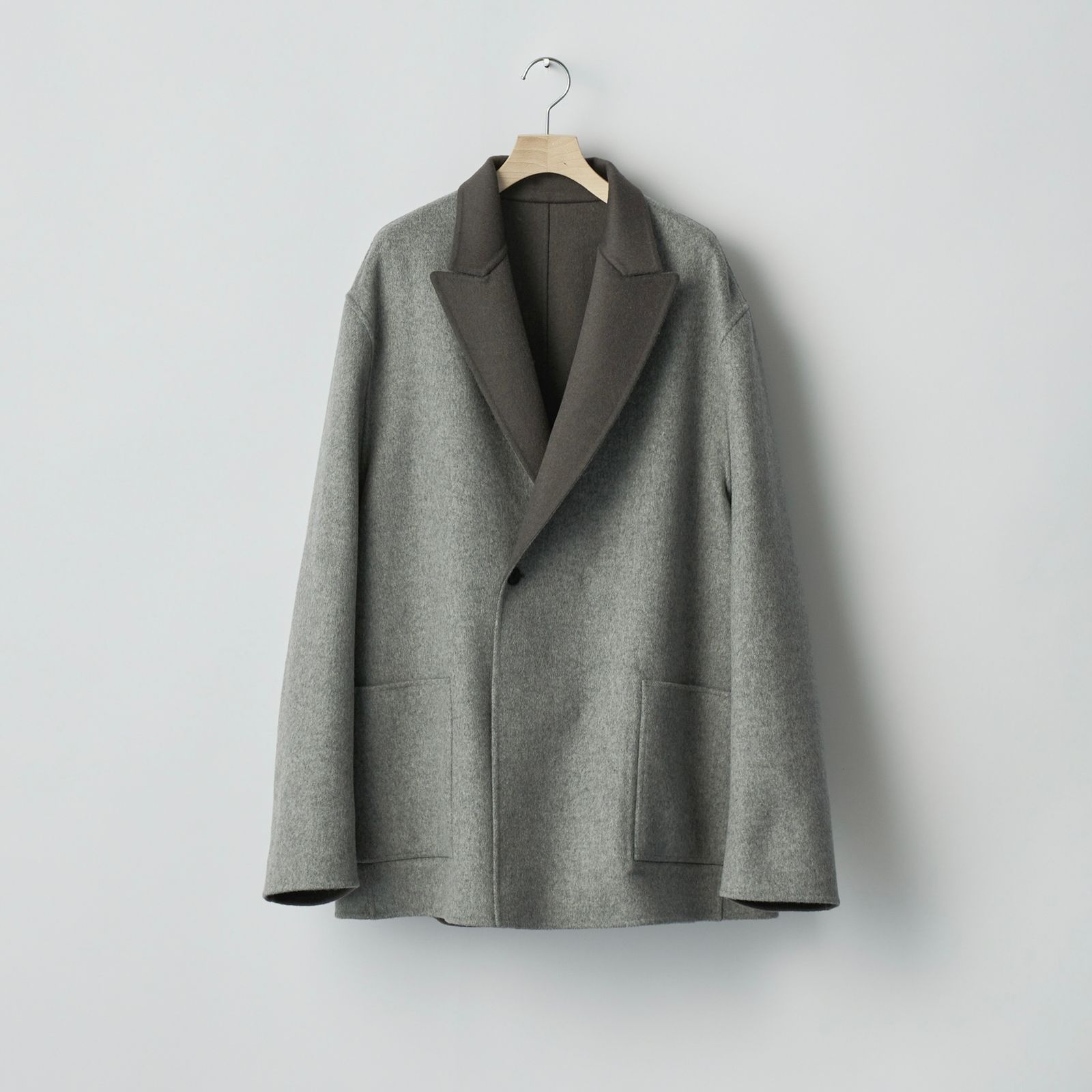 【残り一点】Wool/Cashmere Reversible Peak Lapel Jacket