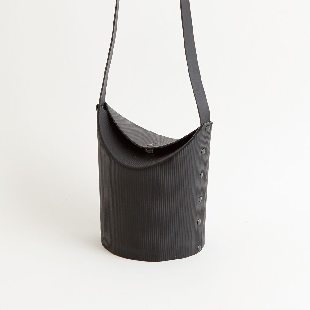 【残り一点】Cardboard Tube Shoulder Bag