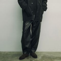 【再販売通知受付可能】Sheep Leather Easy Trousers