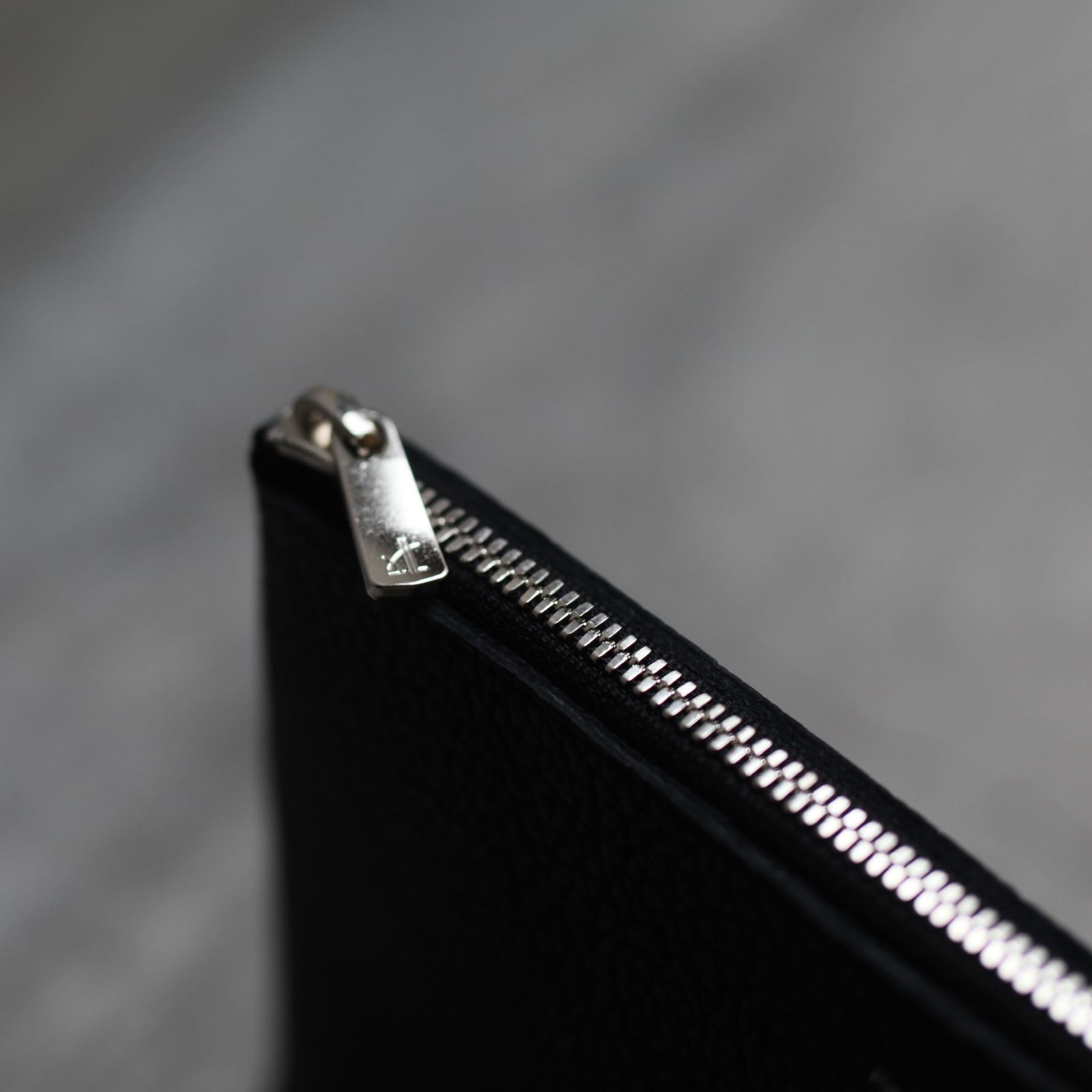 【残りわずか】Pouch_M(BLACK)