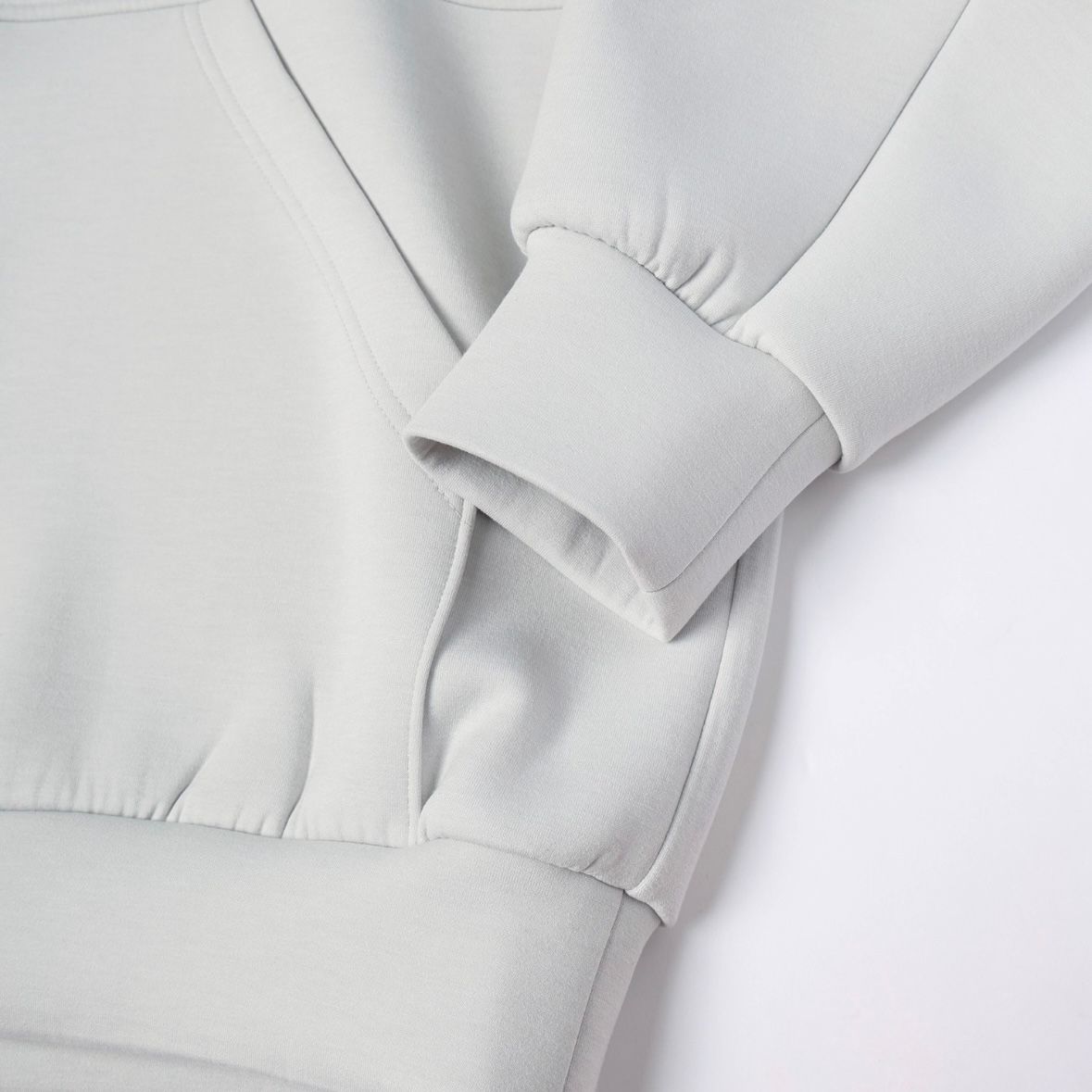 【残り一点】Cullni Embroidery Patch Hoodie