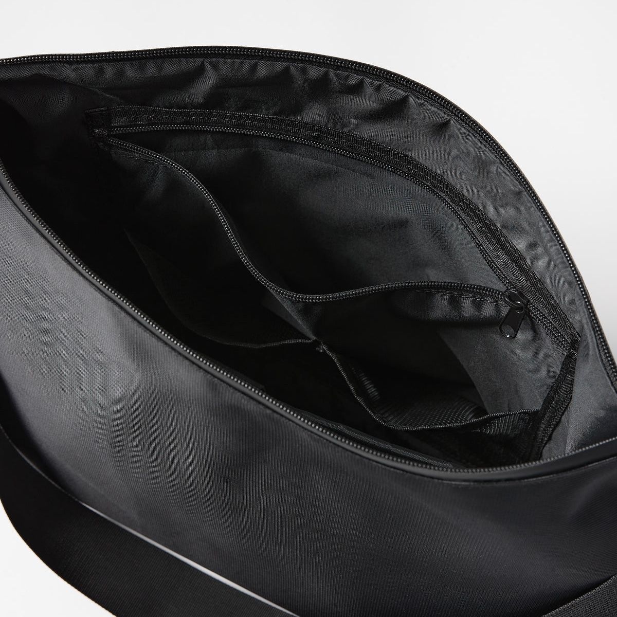 【残り一点】Nylon Messenger Bag(M)
