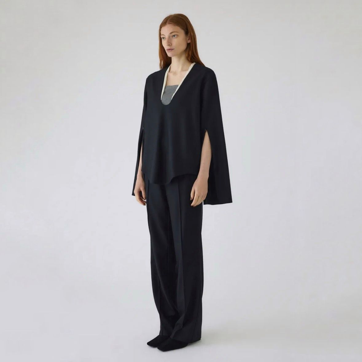 【残り一点】Wool Saxony U Curve Tops