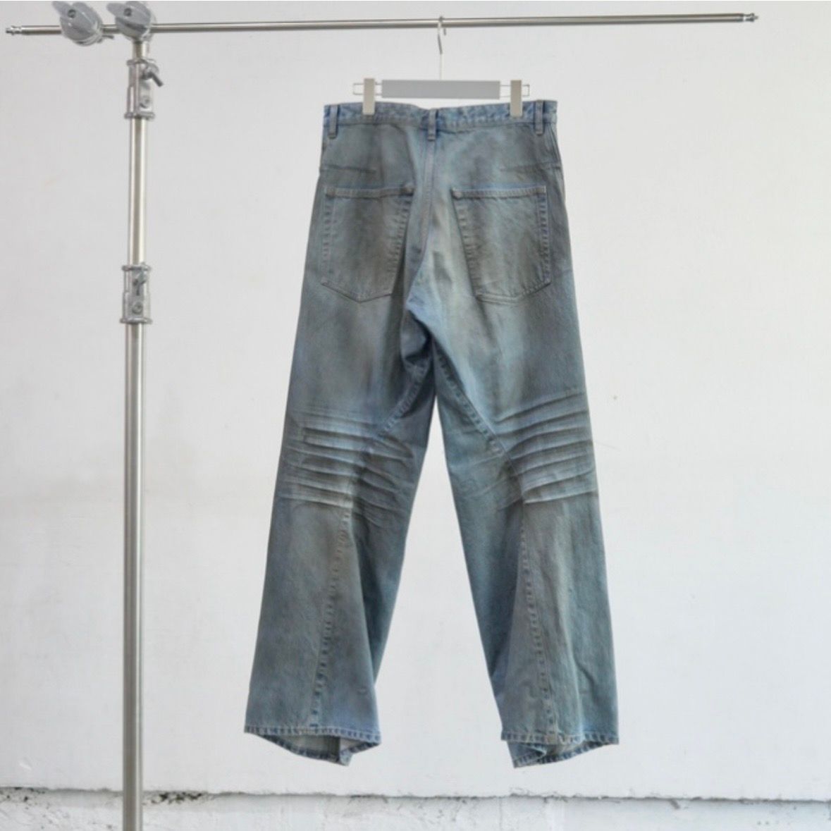 【残りわずか】3D Twisted Wide Leg Jeans
