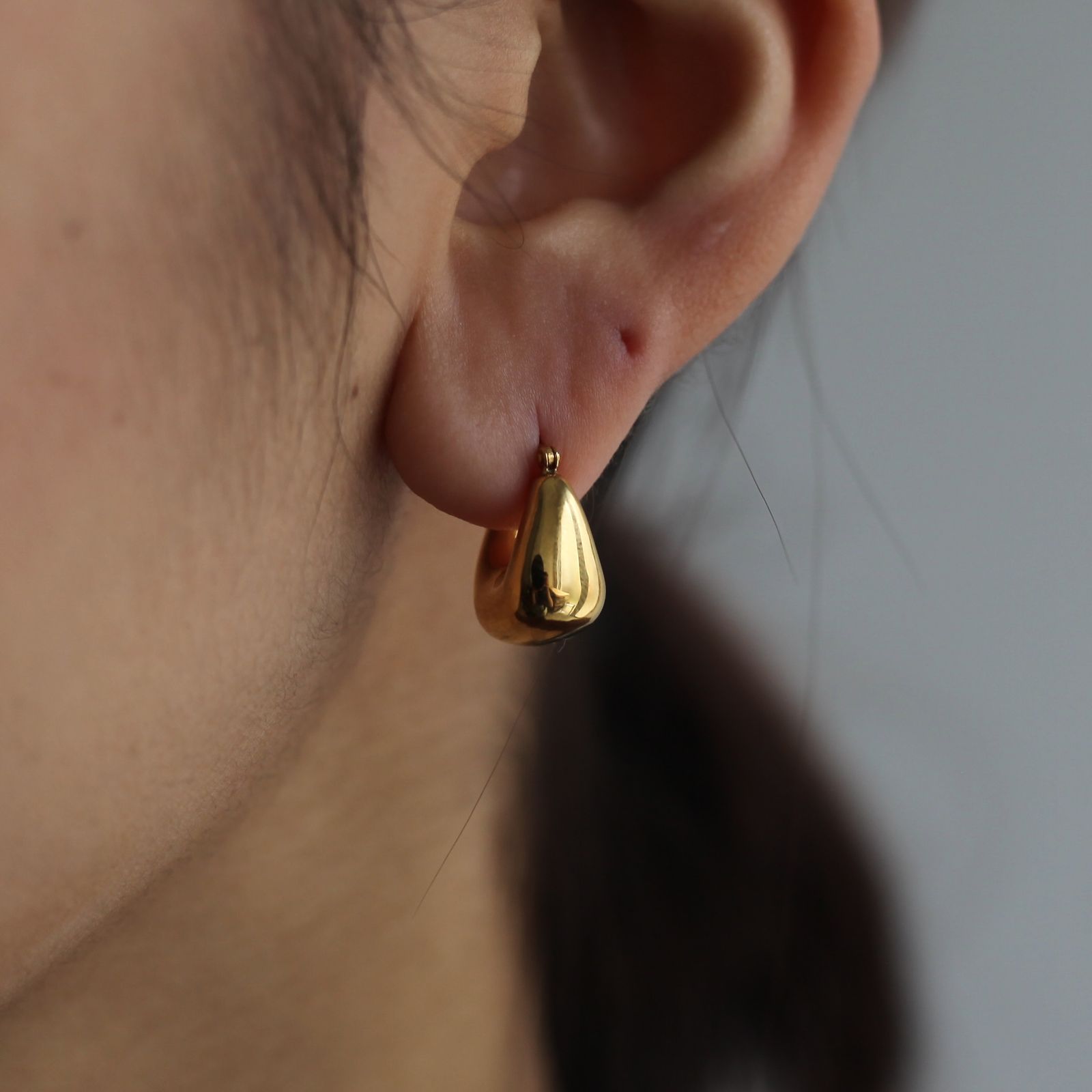 【残りわずか】Square Moon Hoop Earrings(両耳用）