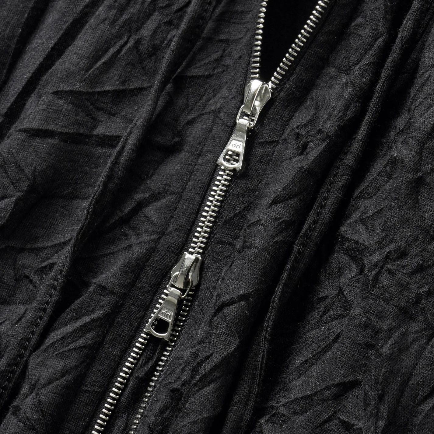 【残り一点】Zip Hoodie(ARCHIVE)