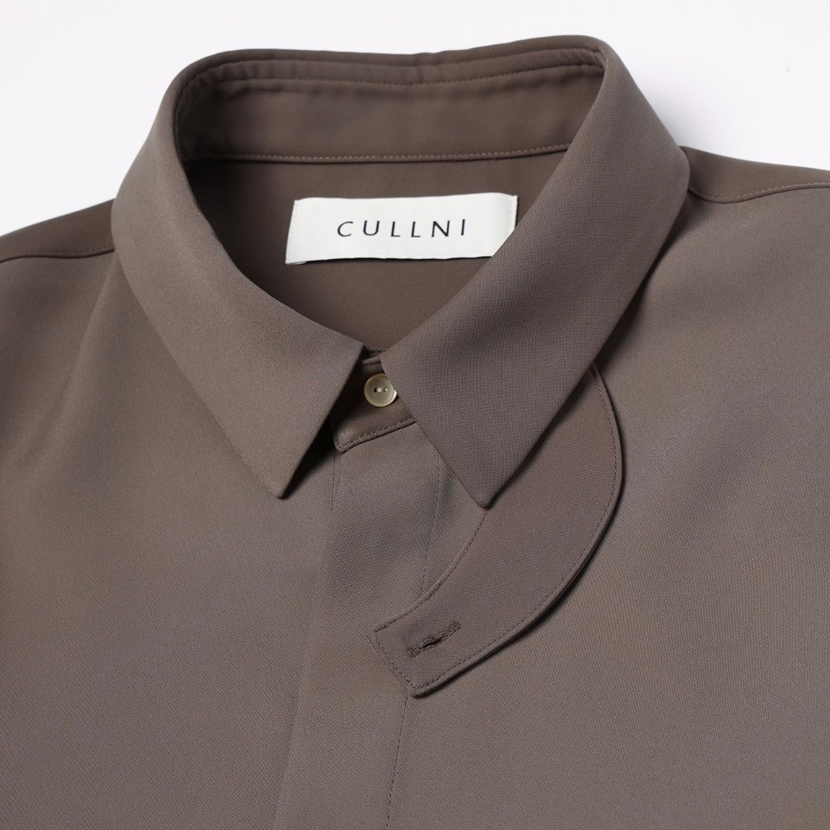 【残り一点】Double Satin Minimal Chin Tab Long Sleeve Shirt