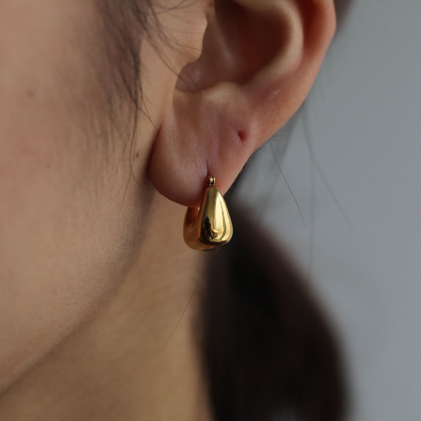 【残りわずか】Square Moon Hoop Earrings(両耳用）