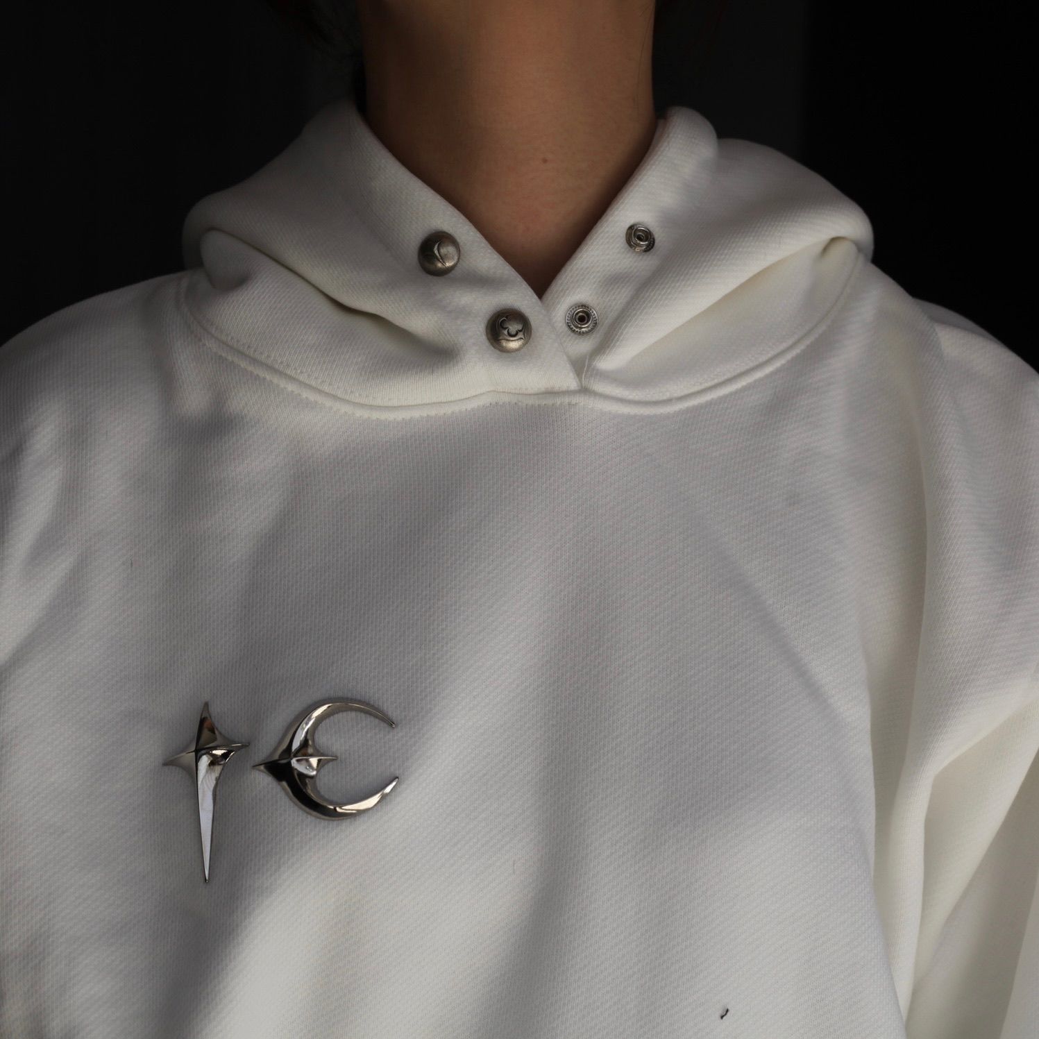 【残り一点】Armor Hoodie