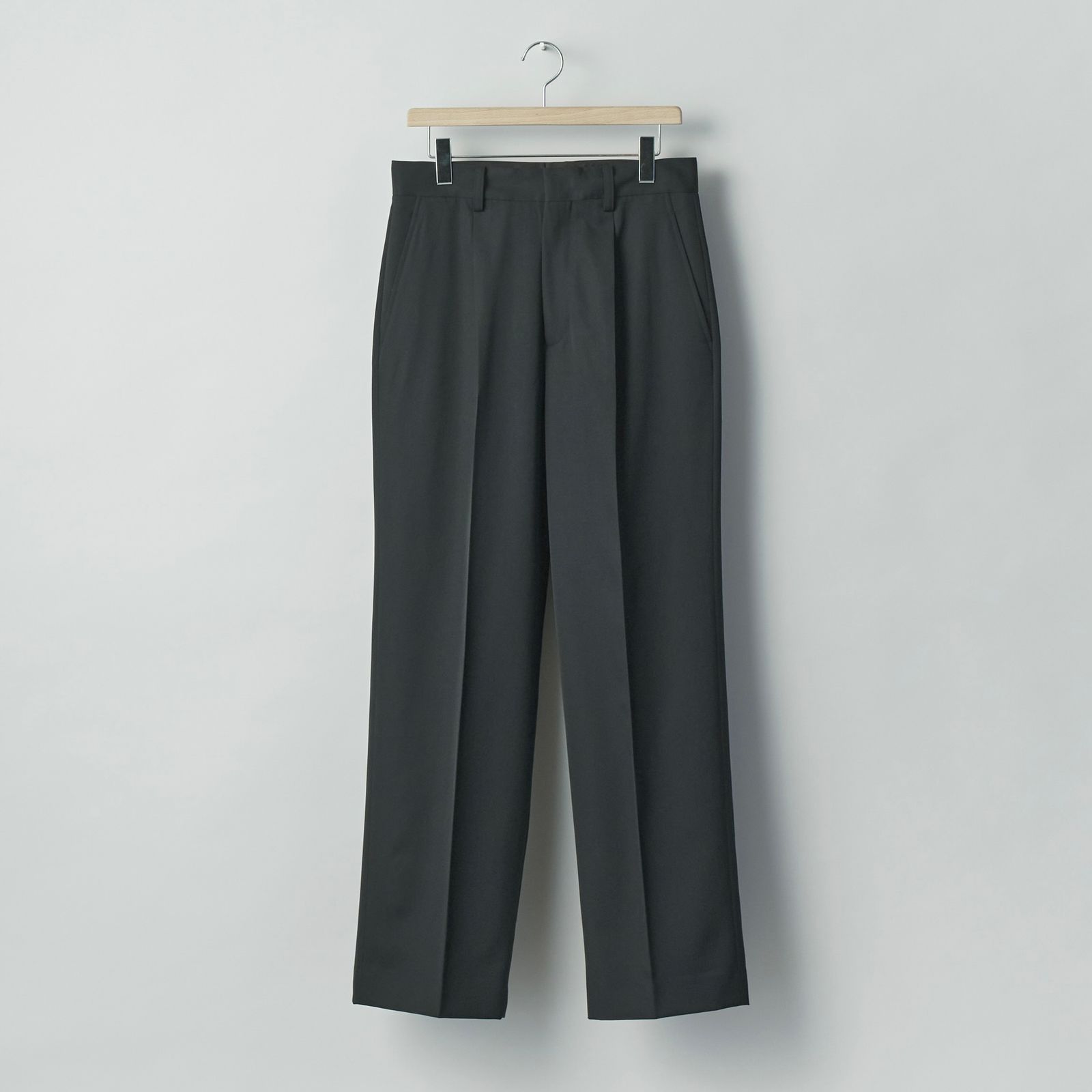 【残りわずか】Straight Trousers