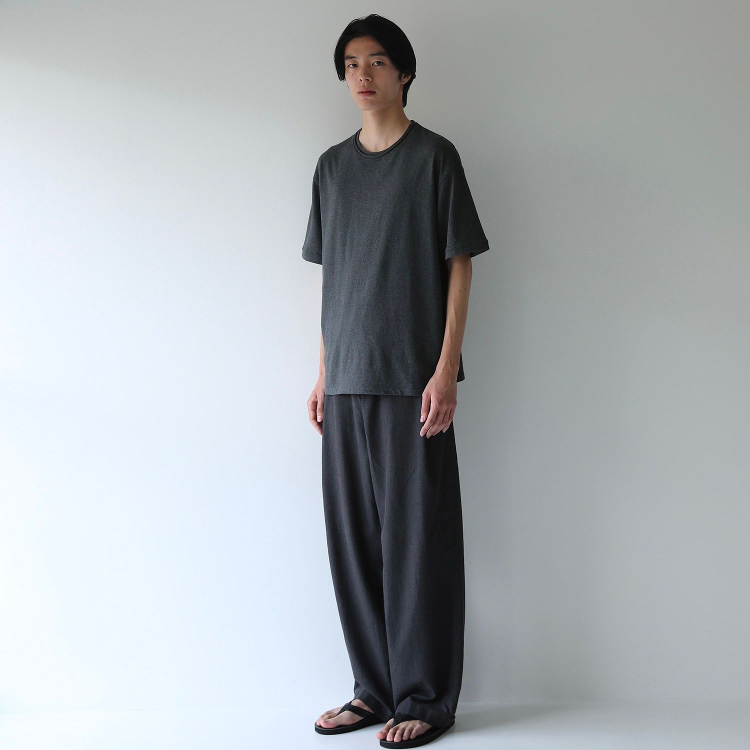 【残り一点】Library Raw-Edge Tee