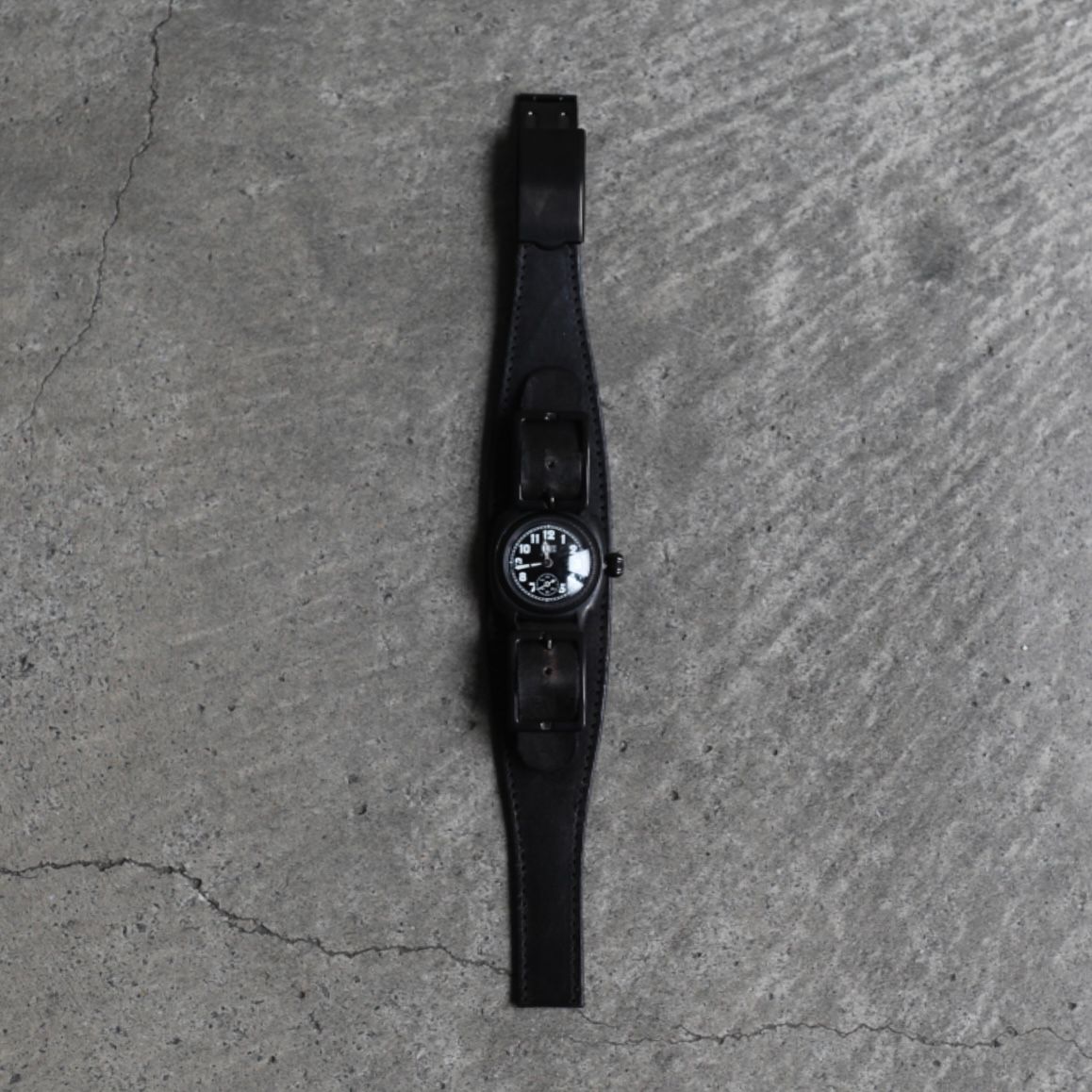 【お取り寄せ注文可能】Coussin Wrist Band(WOMEN/BLACK)