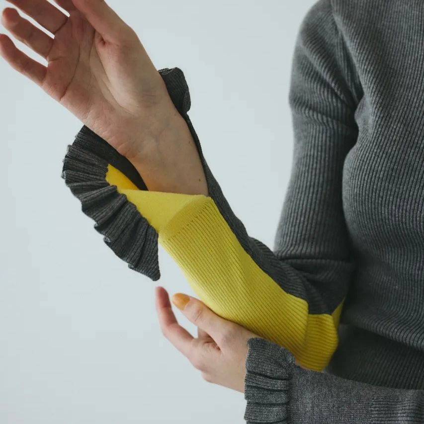 【残り一点】Bicolor Cuff Frill Tops