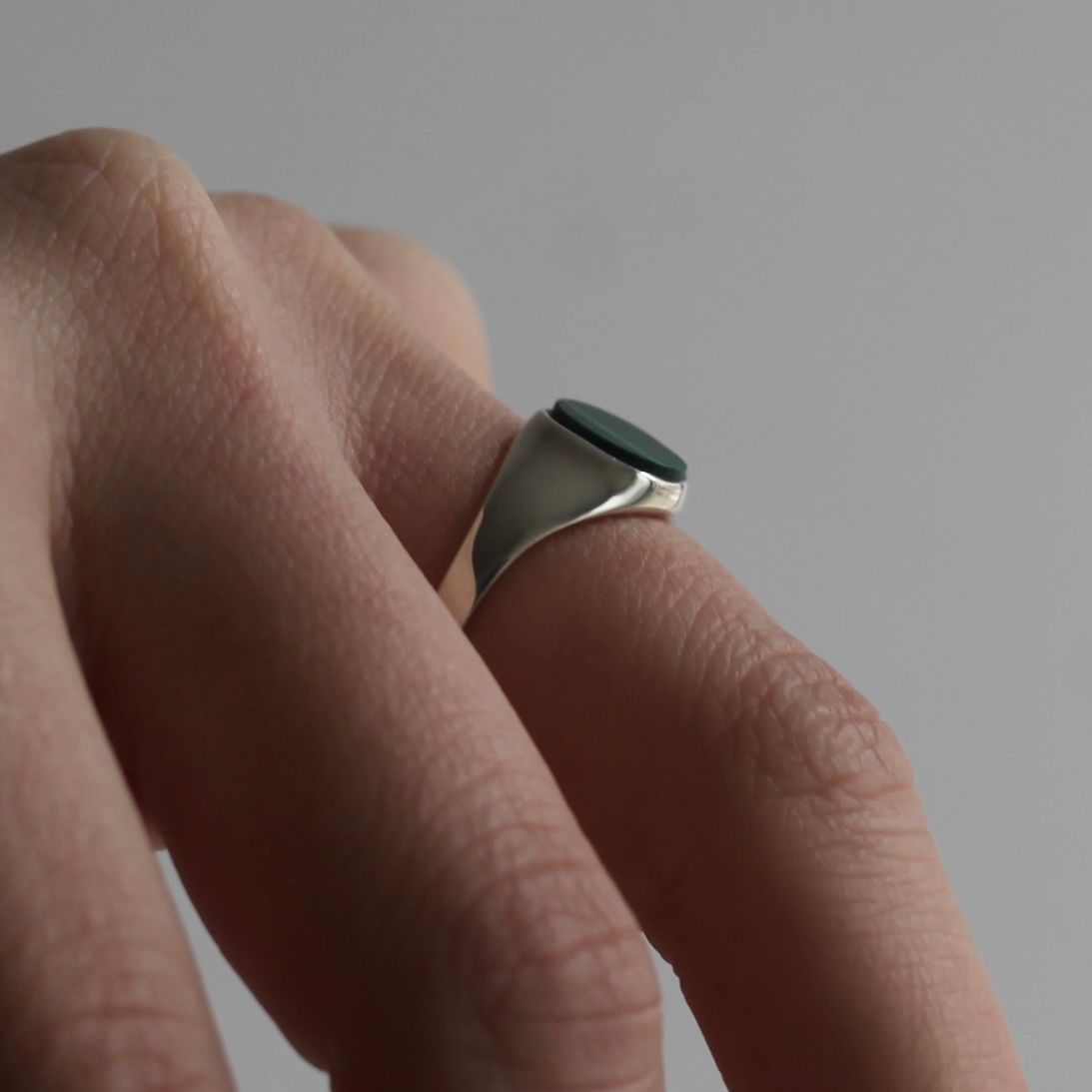 【残り一点】Signet Oval Ring S(MALACHITE)