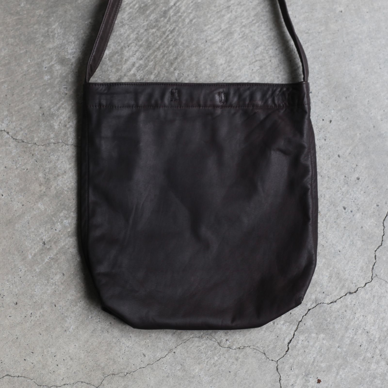 【残りわずか】Researcher Bag Medium(COW LEATHER)