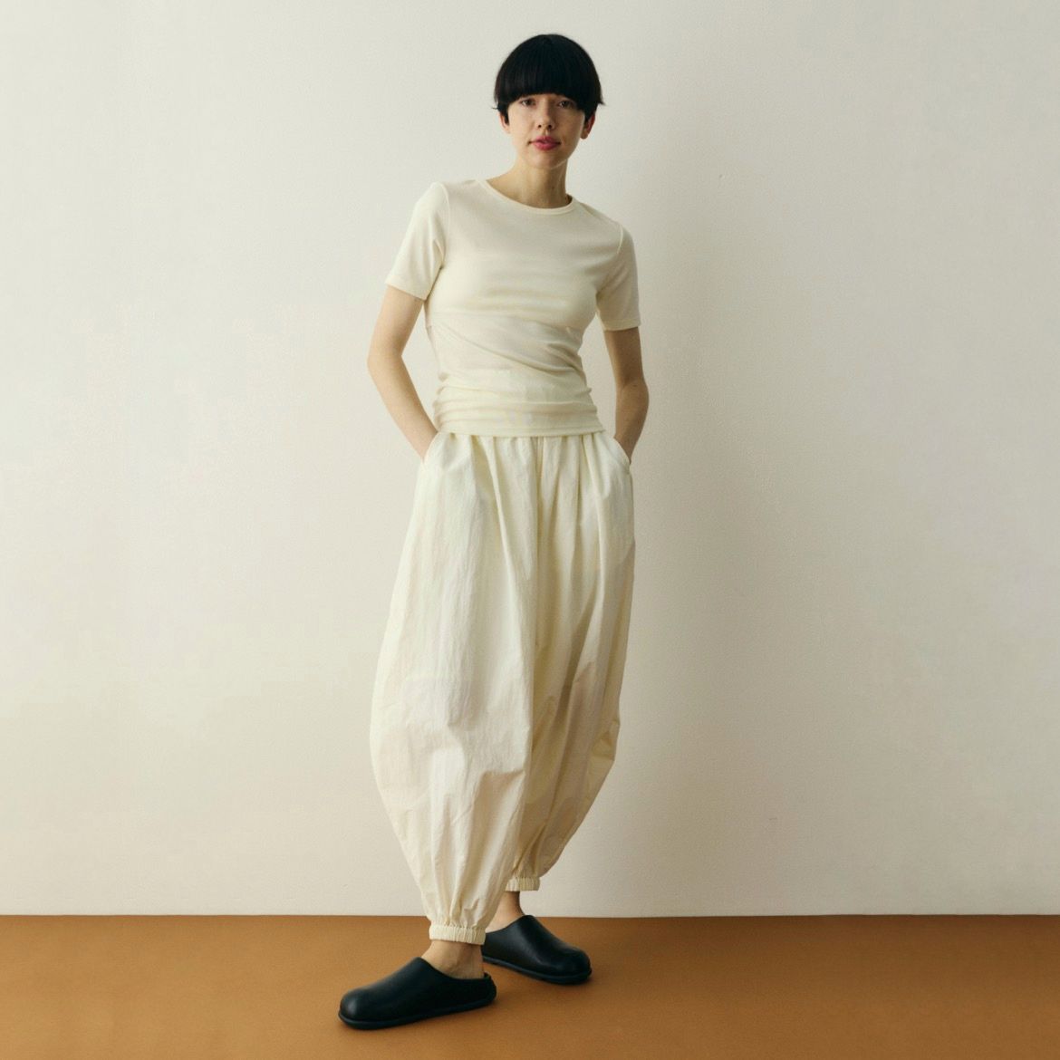 【残り一点】Back Open Cut Tops