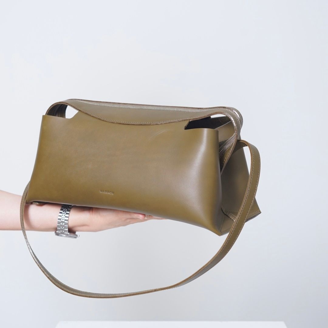 【残り一点】Oblong Shoulder