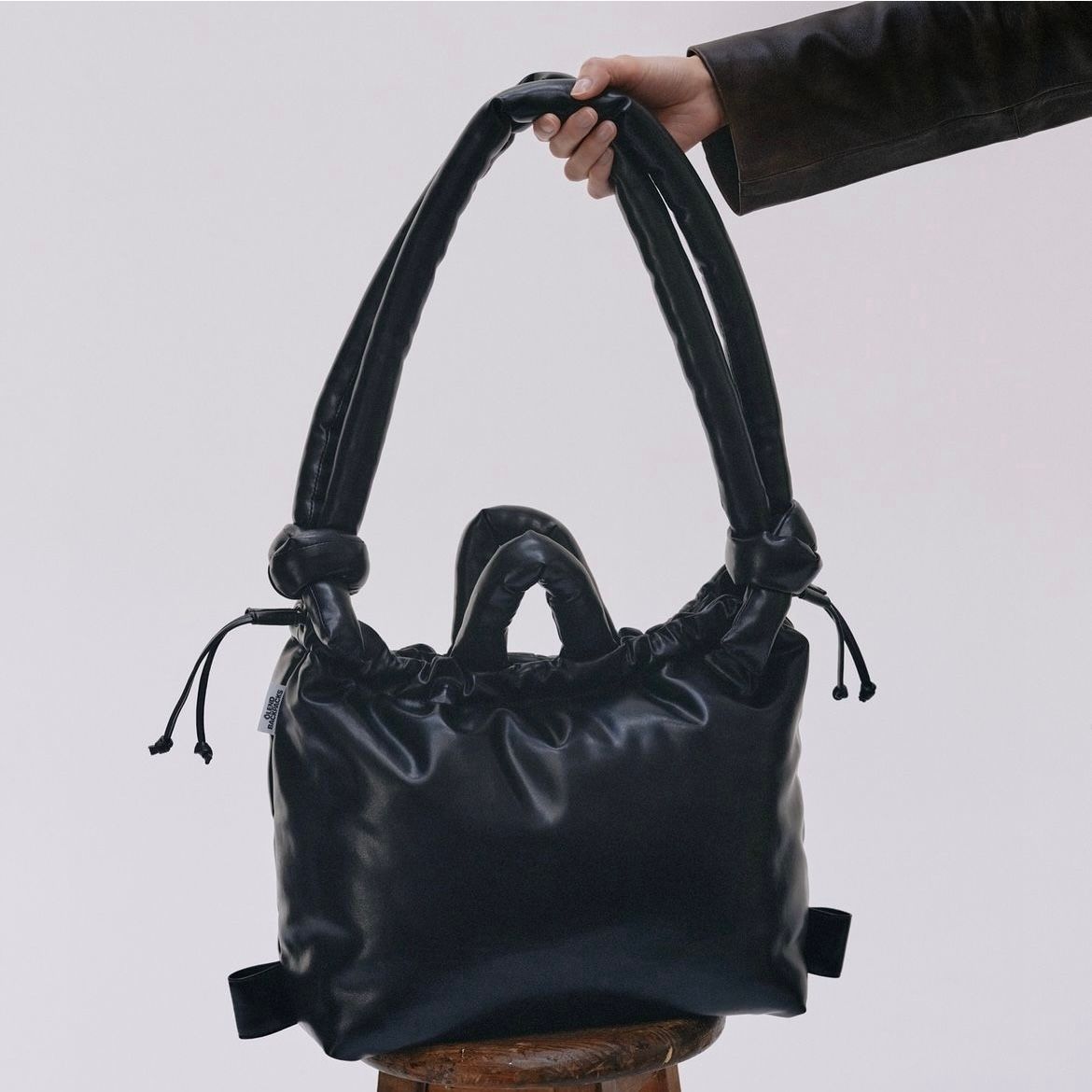 【再販売通知受付可能】Ona Vegan Leather Bag
