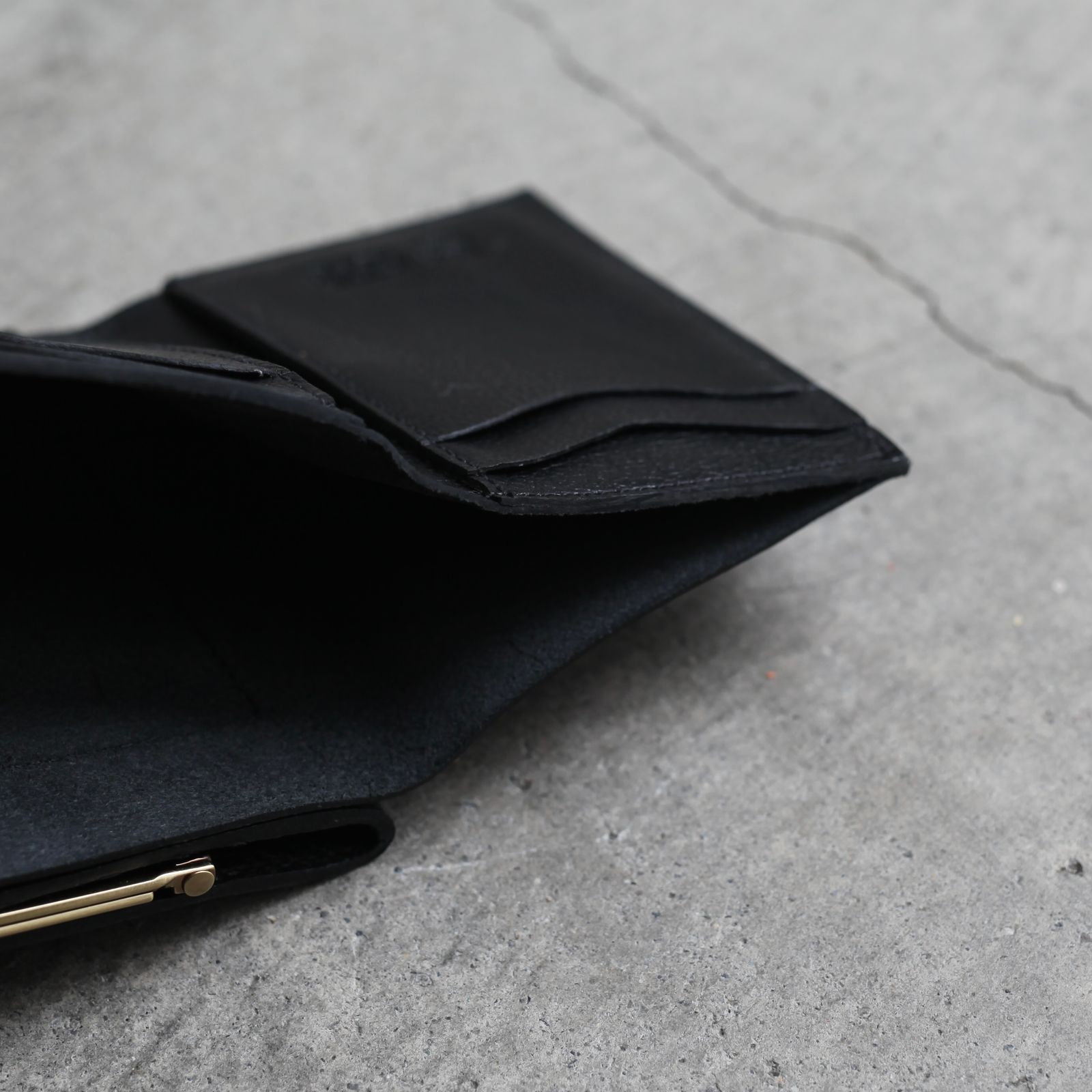 【残り一点】トリフォルドウォレット