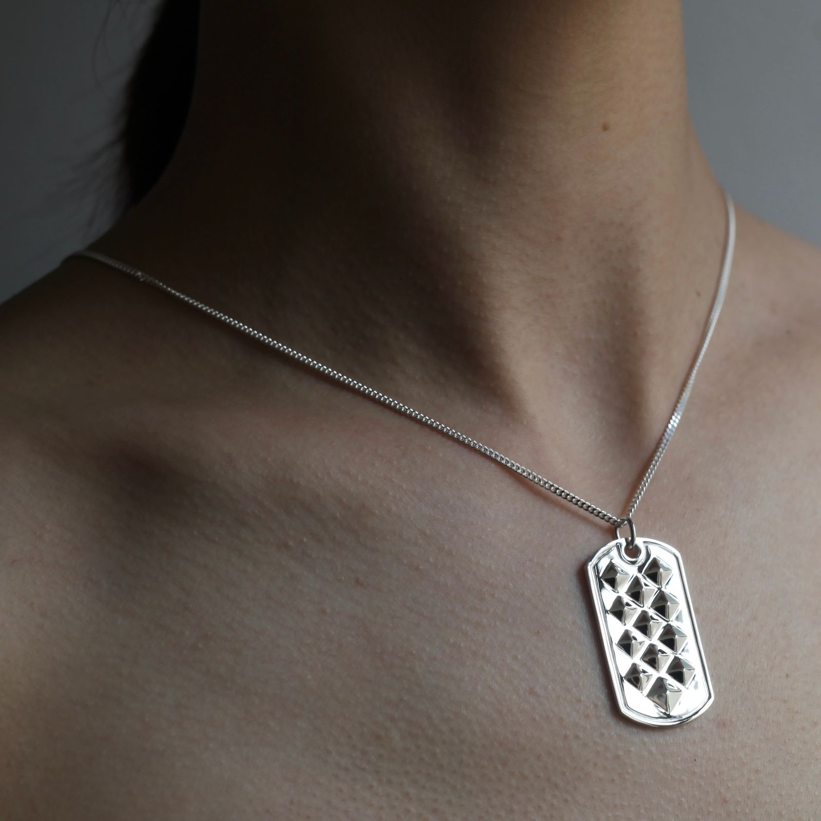 【残り一点】Studs Dog Tag Silver Necklace