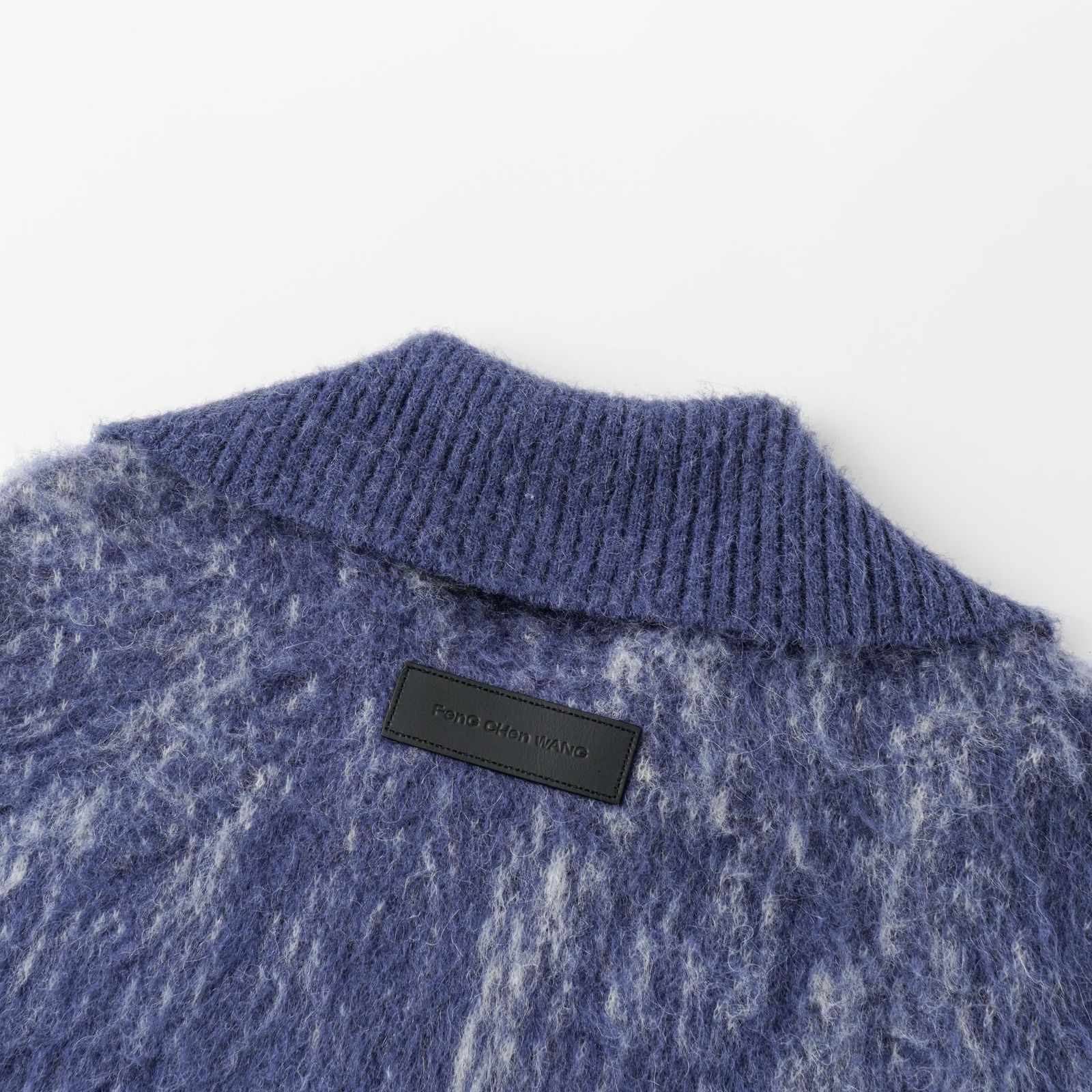 【残り一点】Blue-to-Brown Gradient Cardigan