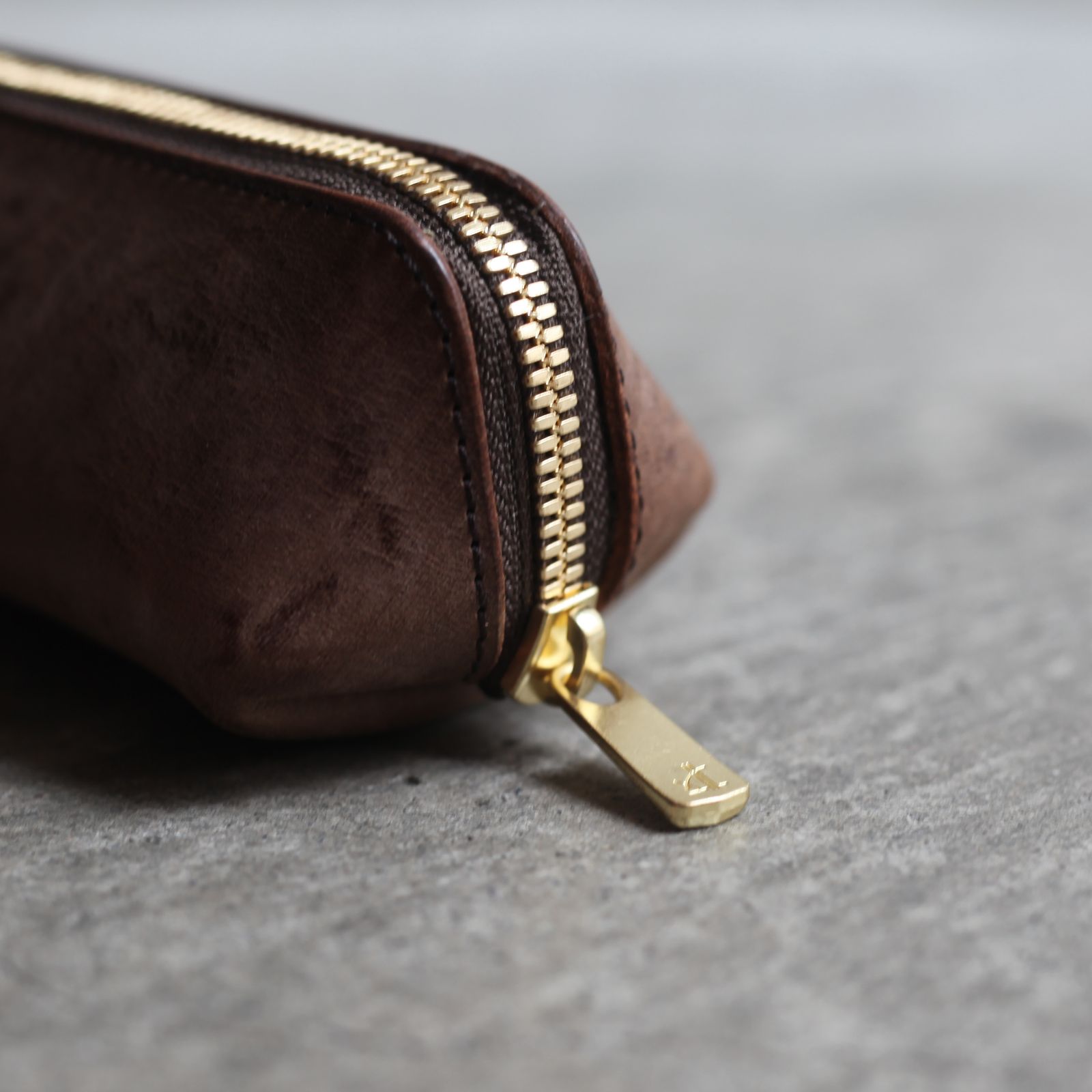 【残りわずか】Lean Pen Case(CHOCO)