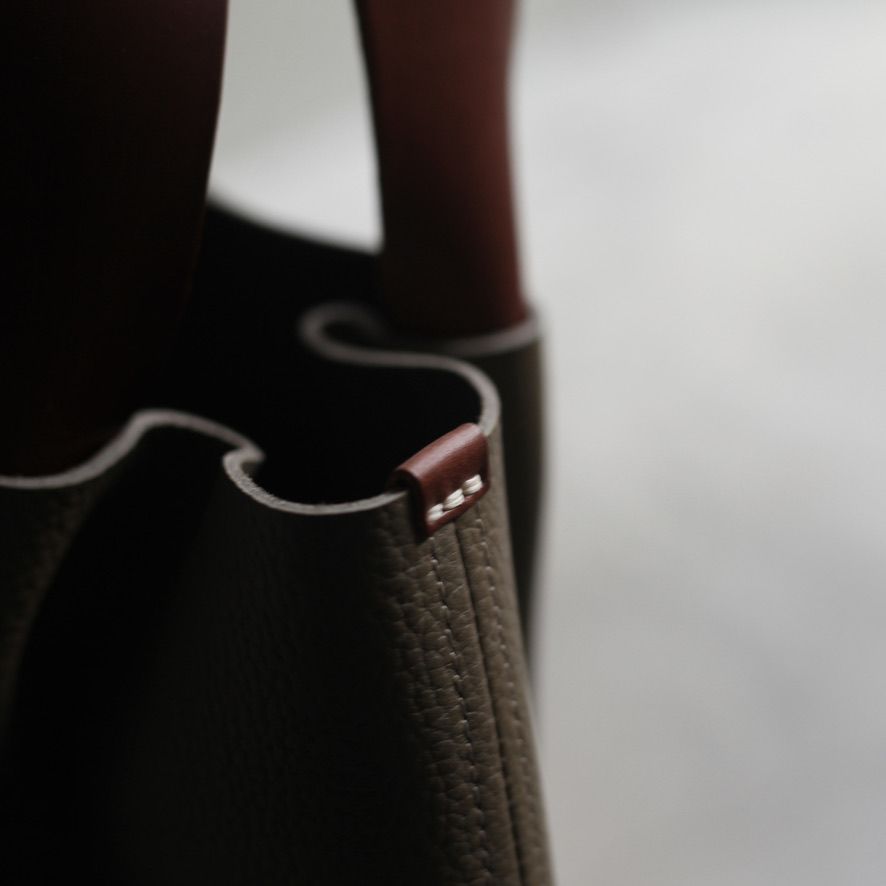 【残りわずか】Piano Bag(TAUPE)