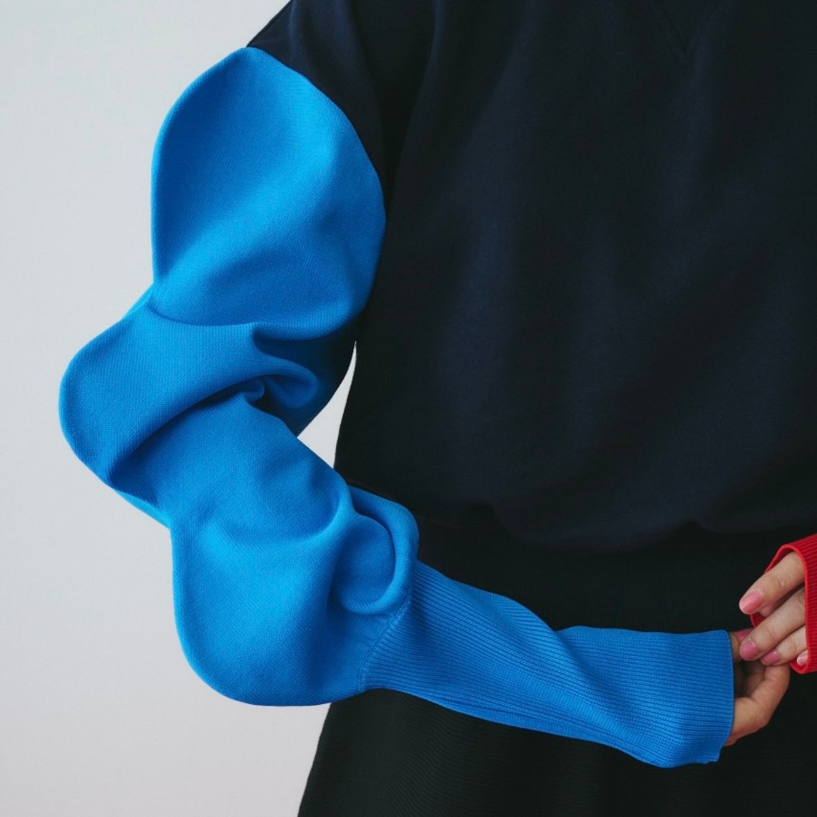 【残り一点】Mountain Sleeve Tops