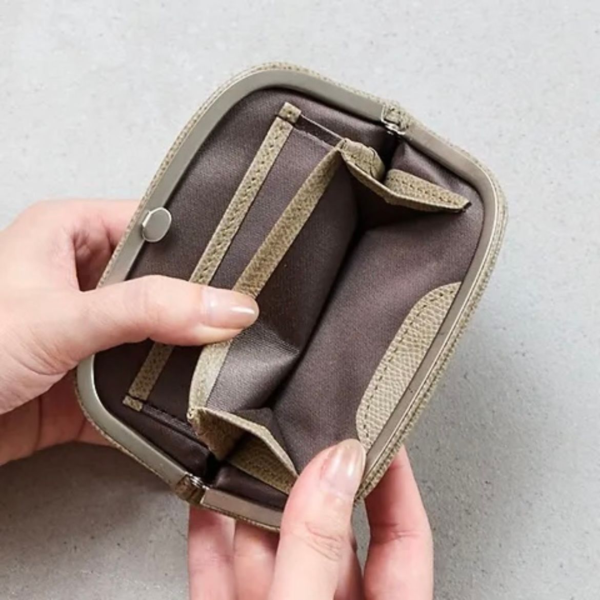 【残り一点】Snap Slim Wallet M(DEG/VAL)