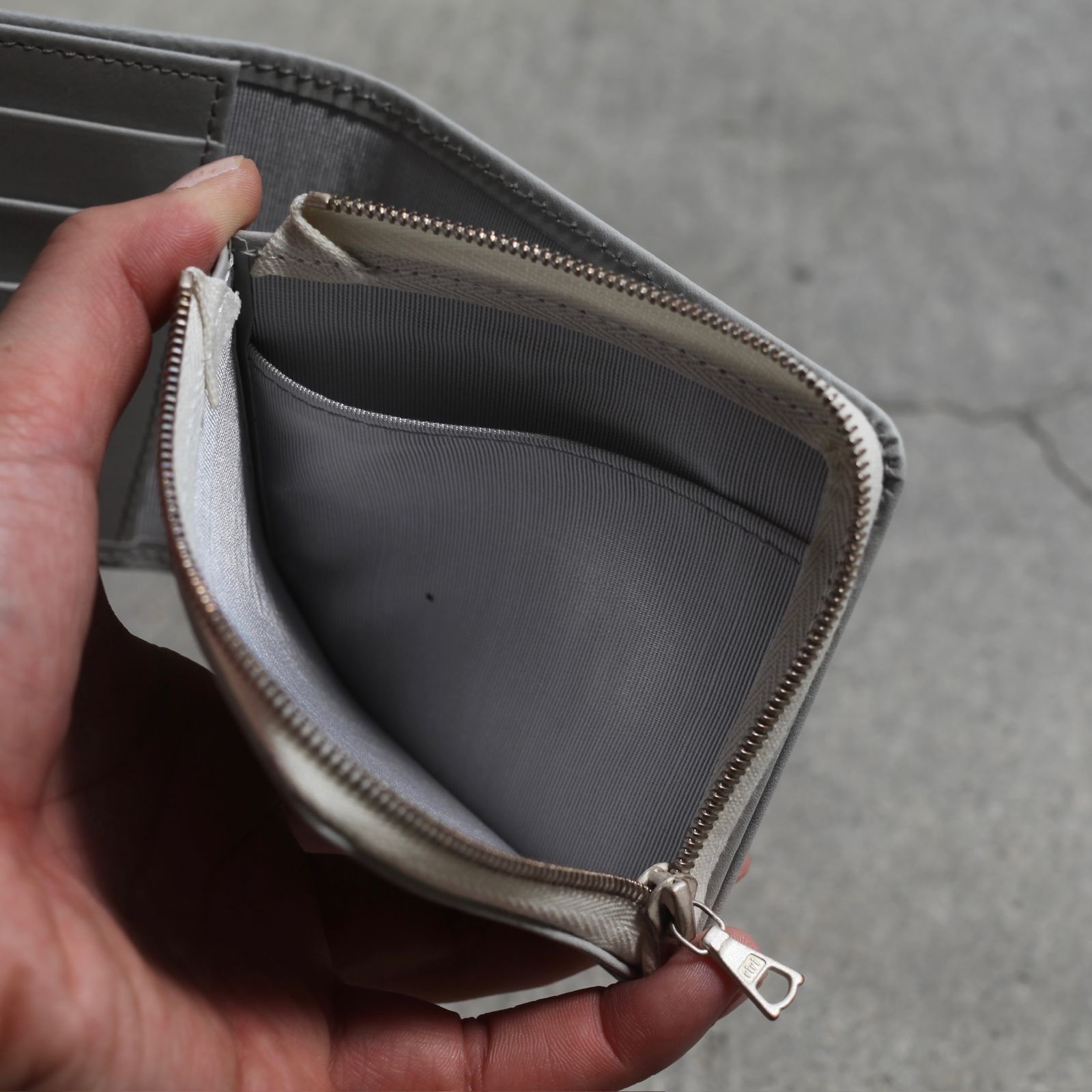 【残り一点】Billfold L Zip Purse(KIP)
