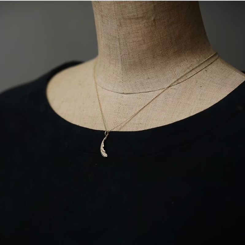 【お取り寄せ注文可能】Minuscule Feather_L(GOLD)
