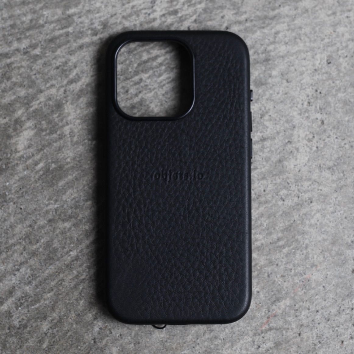 【残り一点】MagSafe対応iPhoneケース(BLACK)