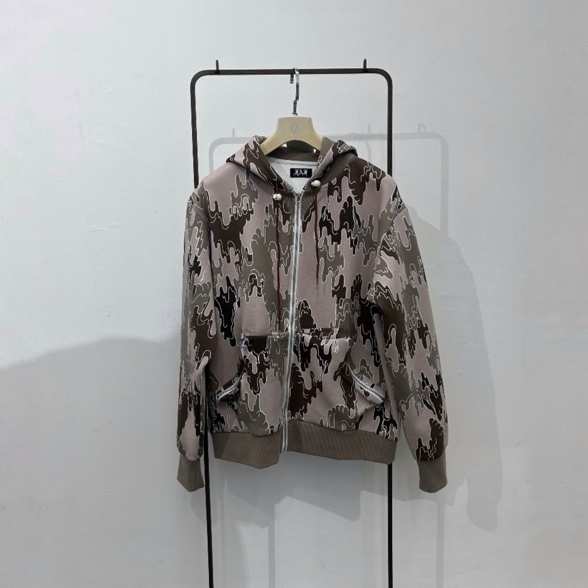 【残り一点】Zip Up Hoodie Xin