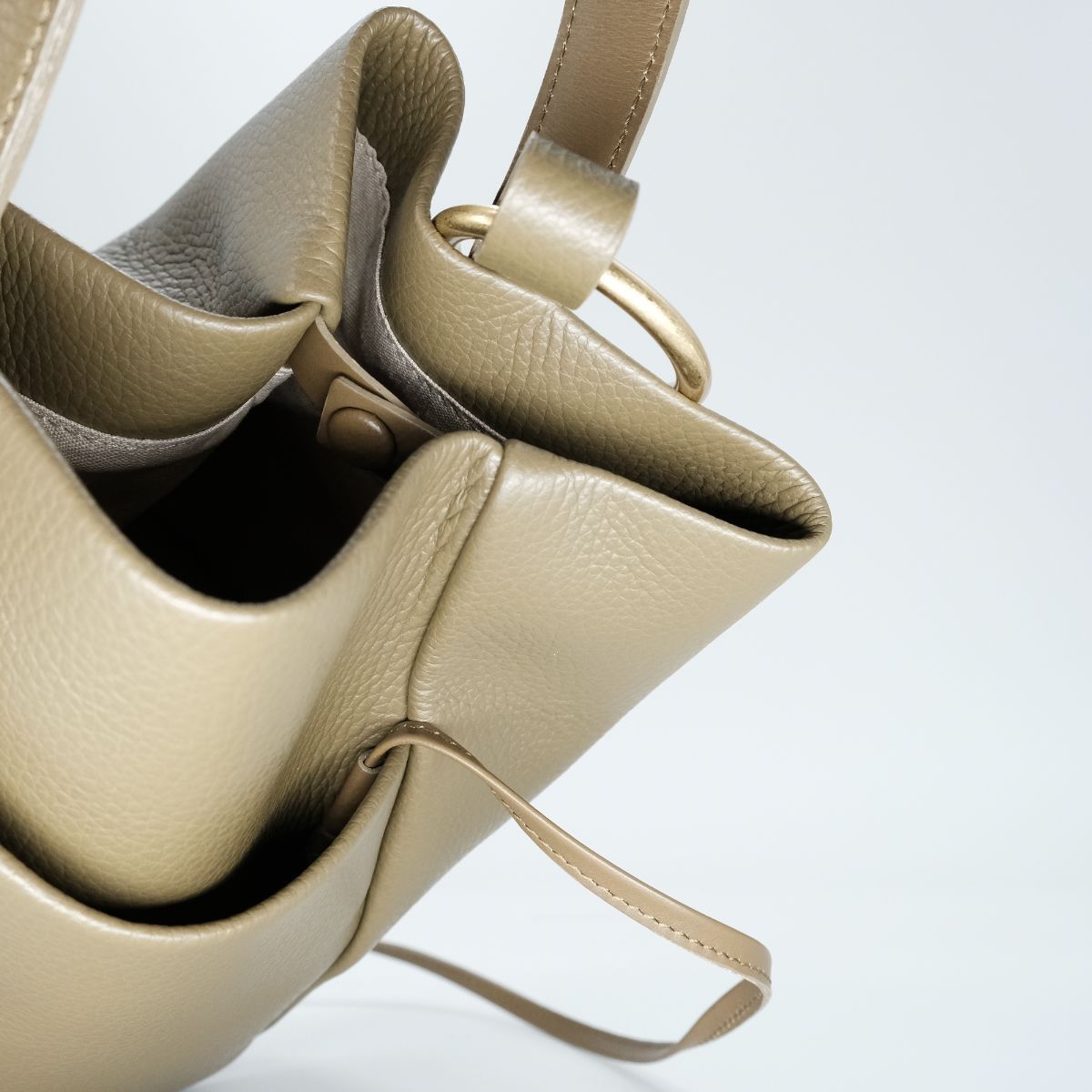 【残り一点】Round Handle