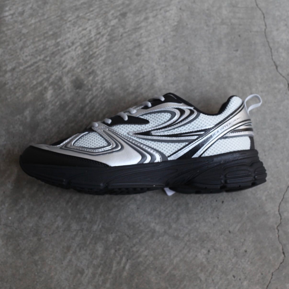 FILA - 【残り一点】FILA Interun | ACRMTSM ONLINE STORE