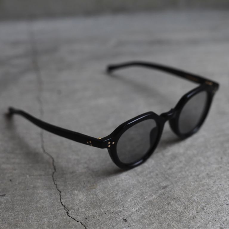 レンズ : LIGHT GRAY(GR-56)