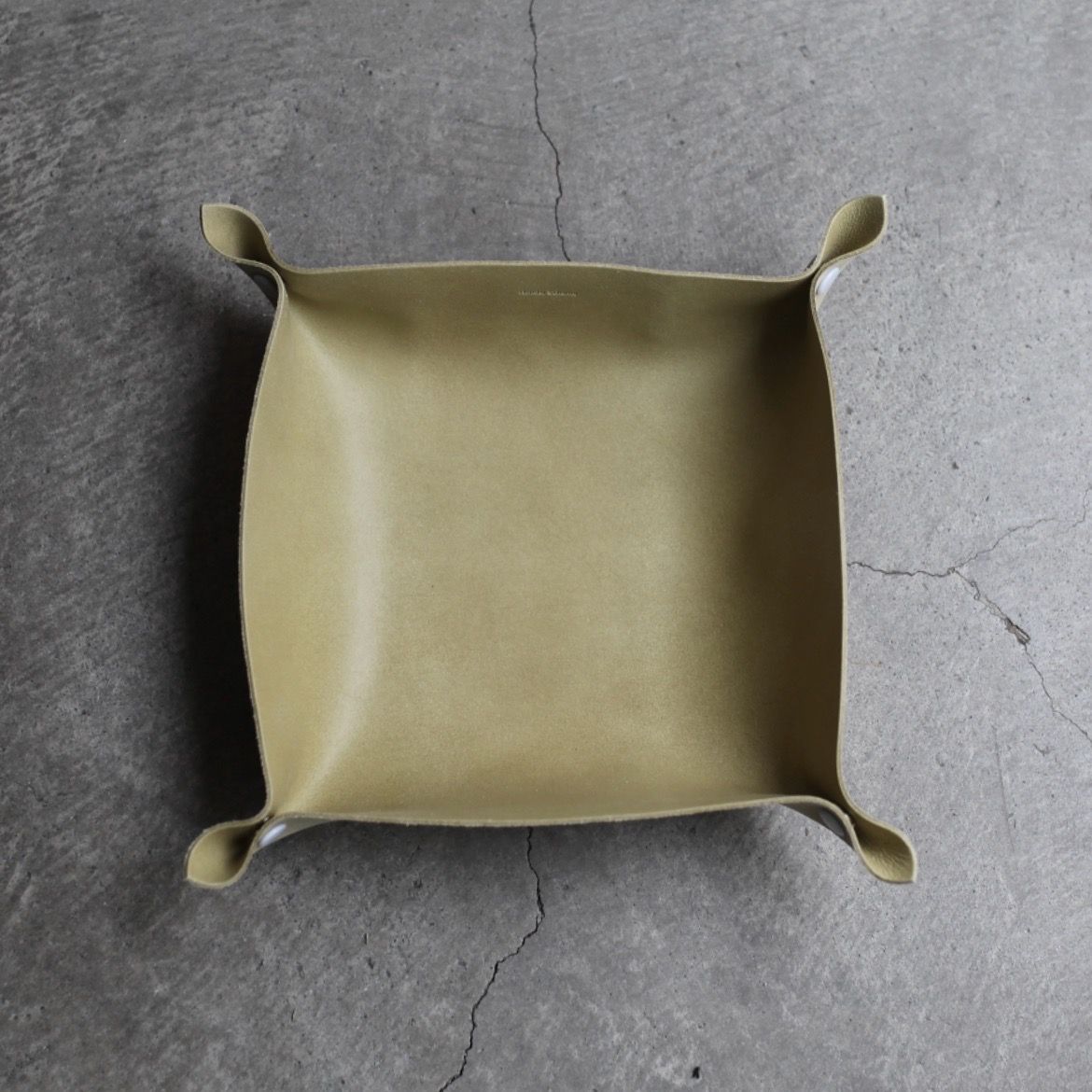 【再販売通知受付可能】Tray_M