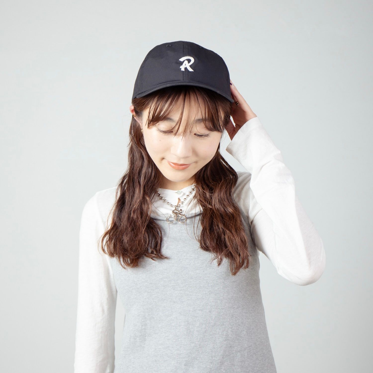 【残り一点】R Embroidery Cap