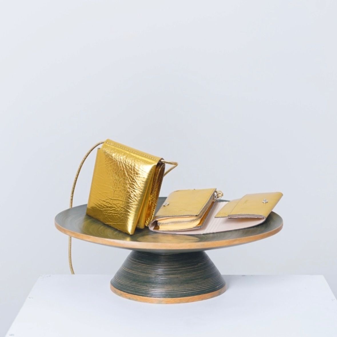 【残り一点】Metallic String Purse